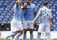 开云-包含清晨拜仁慕尼黑备战葡超，伤情更新细节曝光，媒体盛赞，心理建设被强调的词条