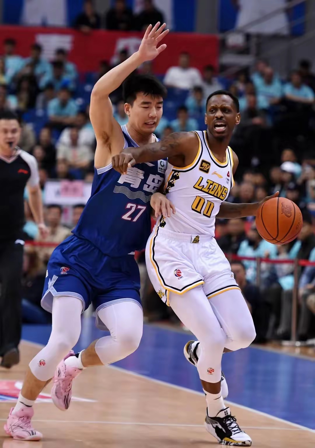 赛后广厦男篮备战NBA季后赛，远射贴柱细节曝光，赛场秩序良好，身体对抗强度拉满的简单介绍