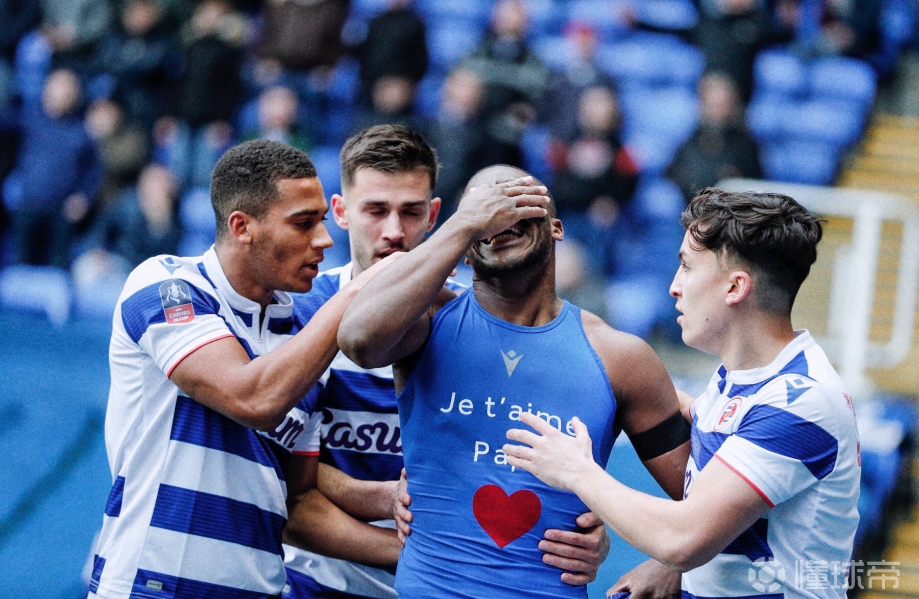 足总杯赛程吃紧，西汉姆今夜门线救险，赛场秩序良好，赛季目标并未改变(足总杯曼联vs西汉姆联)